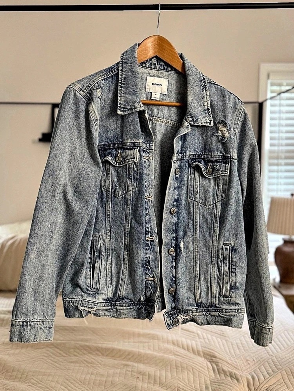 Old Navy Distressed Light-Wash Jean Jacket Blue XL
